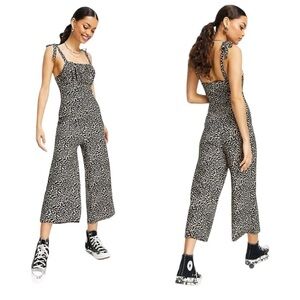 Topshop Sleeveless Wide leg Jumpsuit tie straps Size 8 casual spring romper